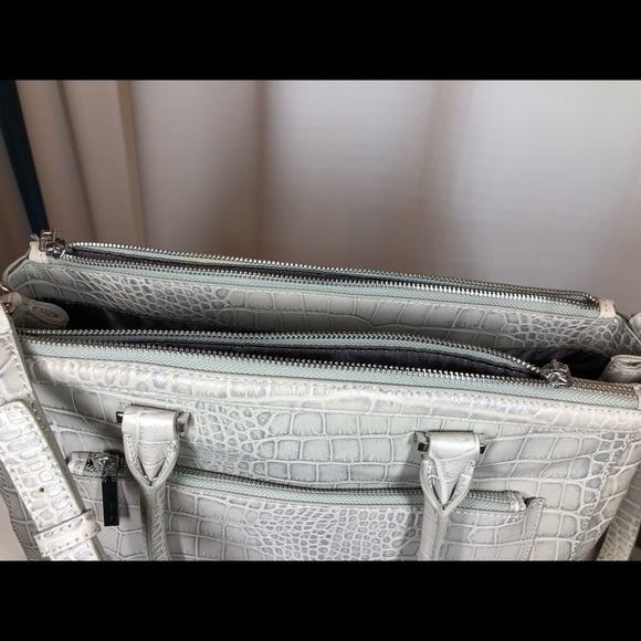 Halogen handbag - Picture 4 of 8